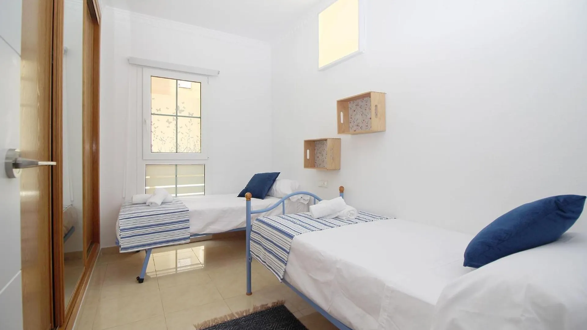 Playa Linda Family By Del Parque Flats Apartman Vélez-Málaga